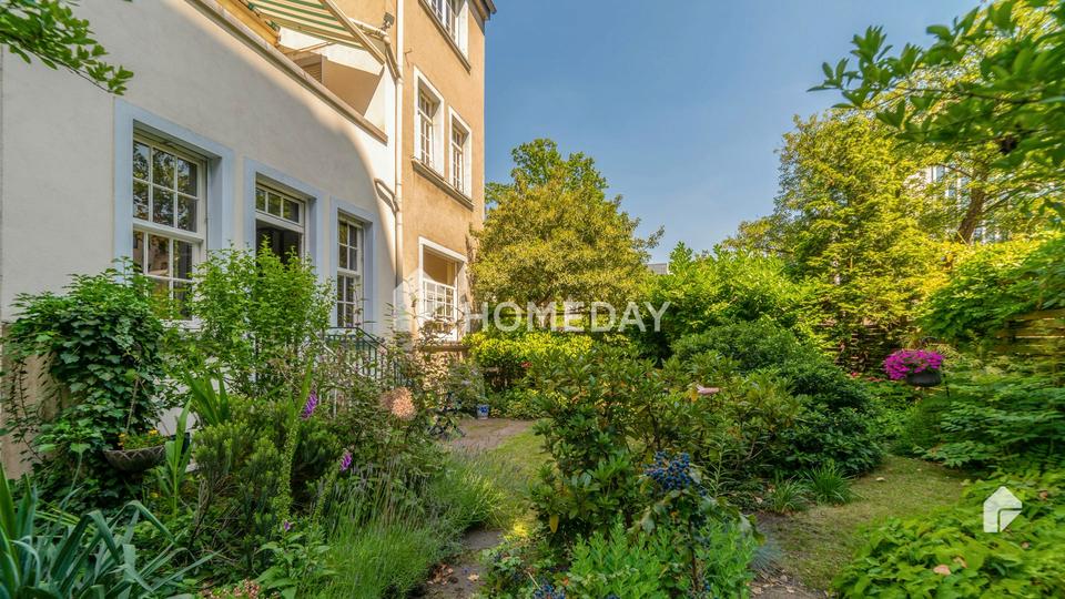 Denkmalgeschützte Backsteinvilla mit liebevoll gepflegtem Garten in der Duisburger City – Bild 5