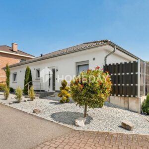 Urlaubsfeeling beginnt hier: Bungalowtraum mit Wellnessgarten und Sonnenterrasse