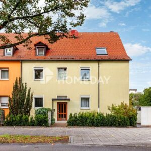 Zweifamilienhaus mit zusätzlich ausgebautem Dachgeschoss