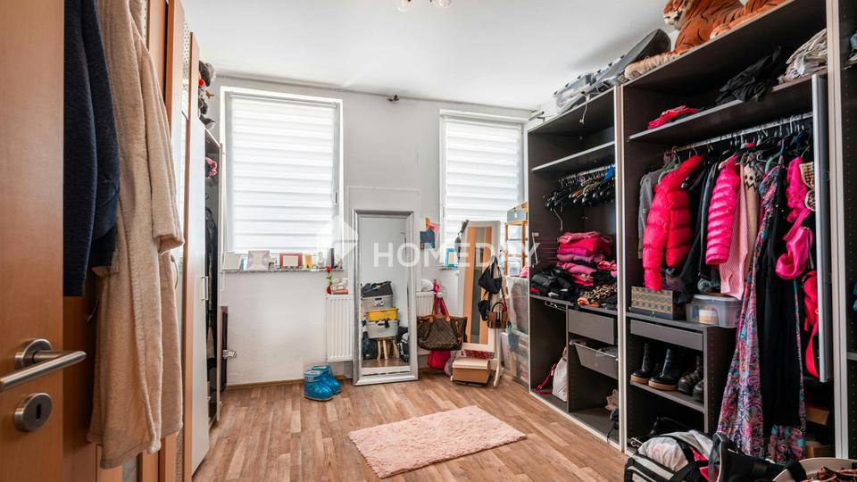 Familienfreundliches Zuhause mit zwei Terrassen und Gartenhaus – Bild 16