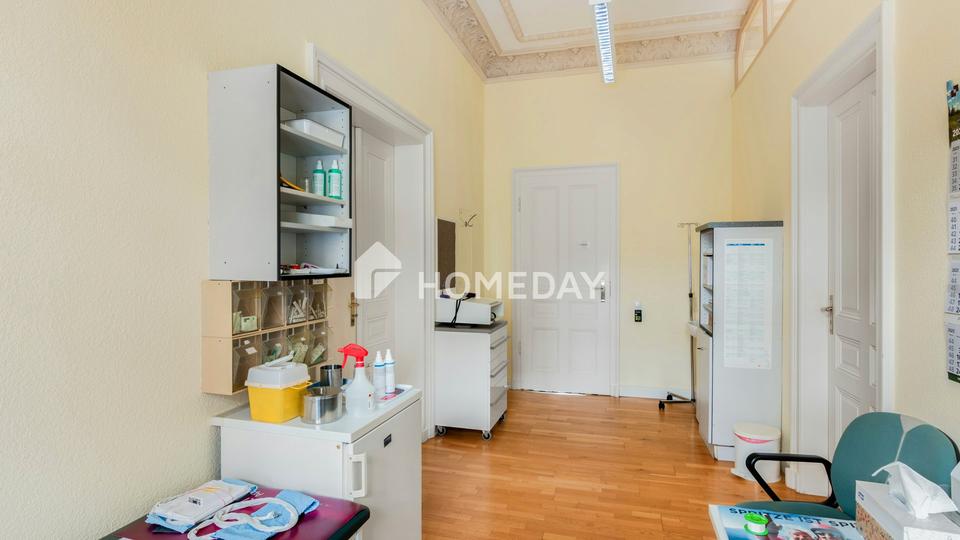 Repräsentative Arztpraxis mit Wintergarten & Gartenanteil – ideal auch zum Umbau in Wohnraum – Bild 16