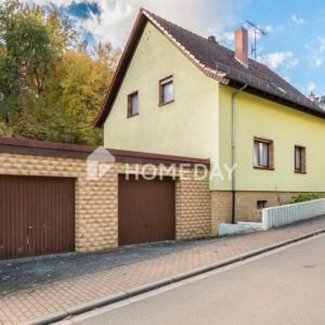 Zwei Balkone, großer Garten, Doppelgarage: Ihr Familiendomizil in Contwig