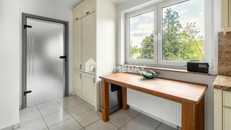 Mehrfamilienhaus mit Villen-Flair, großzügigem Grundstück und hochwertiger Ausstattung – Bild 9