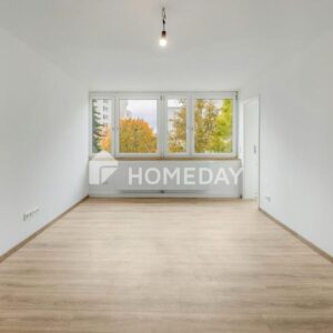 Erstbezug nach Renovierung – nur für Eigennutzer – 2,5-Zimmer-Wohnung mit Erbbaurecht in Feuerbach