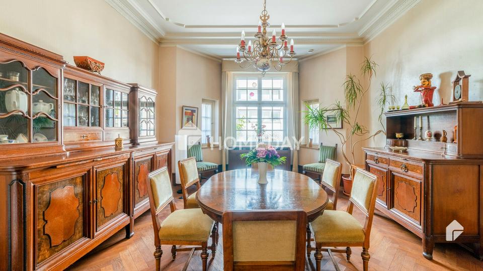 Denkmalgeschützte Backsteinvilla mit liebevoll gepflegtem Garten in der Duisburger City – Bild 12