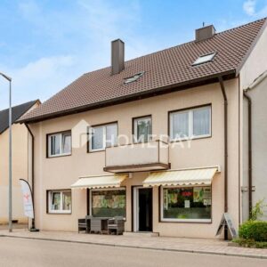 Saniertes Mehrfamilienhaus mit 2 WE, einer Gewerbeeinheit und Garage in Bechhofen