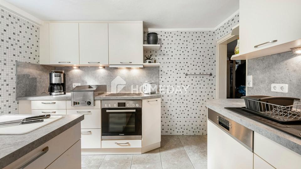 Gepflegtes 3-Familienhaus mit möblierten Einheiten und Terrasse mit Neckarblick – Bild 8