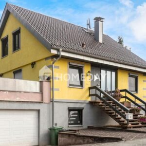 Familienidyll mit Wohlfühlcharakter – Einfamilienhaus mit Pool und Sauna in Sinsheim-Steinsfurt