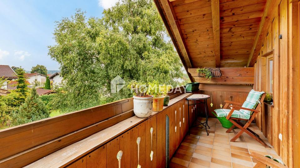 Dachgeschossidylle mit zwei Loggien – Sonne von früh bis spät – Bild 2