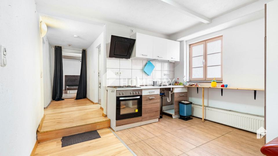 Charmantes Mehrfamilienhaus mit 3 Wohneinheiten in Schwabach – Ihre Investition in die Zukunft – Bild 8