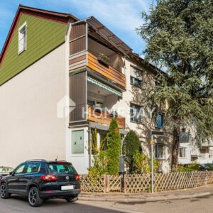 Lichtdurchflutete 2,5-Zimmer-Dachgeschosswohnung mit Dachterrasse in Wangen