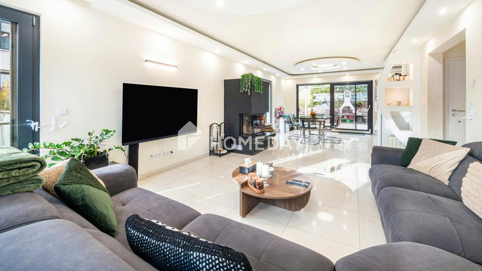 Begehrte Höhenlage „Am Galgenberg“: modernes ZFH mit hochwertiger Ausstattung, Garage und Terrasse – Bild 3