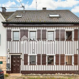 Ruhige Lage! Gemütliche Doppelhaushälfte mit Garten und Stellplatz