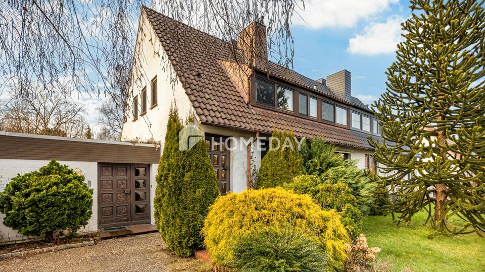 DHH zum Sanieren & Wohlfühlen | Garage, großer Garten, neue Elektrik und jede Menge Platz für Ideen