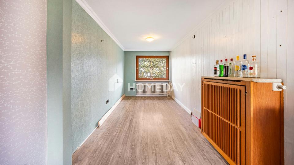 DHH zum Sanieren & Wohlfühlen | Garage, großer Garten, neue Elektrik und jede Menge Platz für Ideen – Bild 5