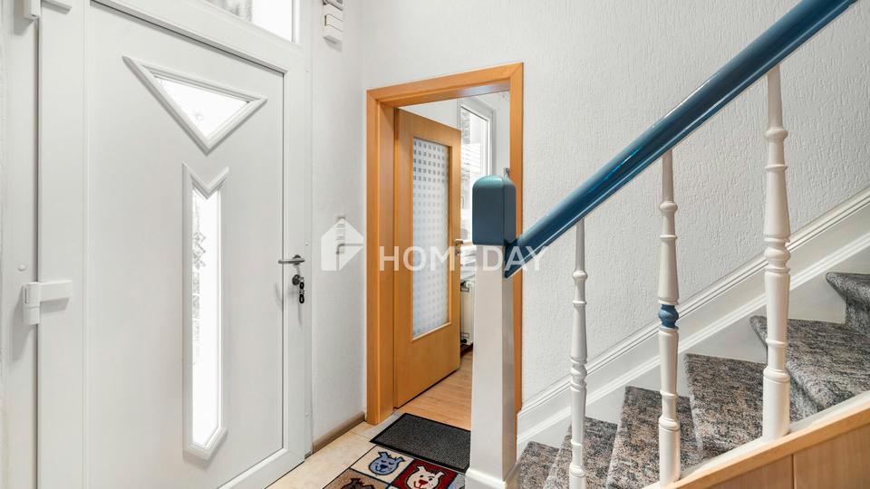 Ein Zuhause zum Wohlfühlen – Historische Doppelhaushälfte mit viel Grün – Bild 6