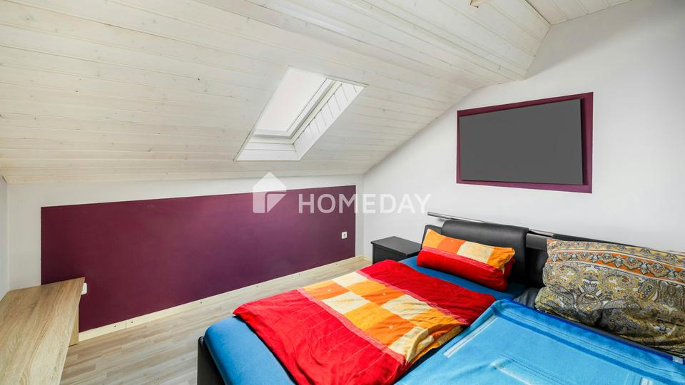 Charmante Dachgeschosswohnung voll möbliert mit großem Dachboden Stellplatz in Westenhausen – Bild 7