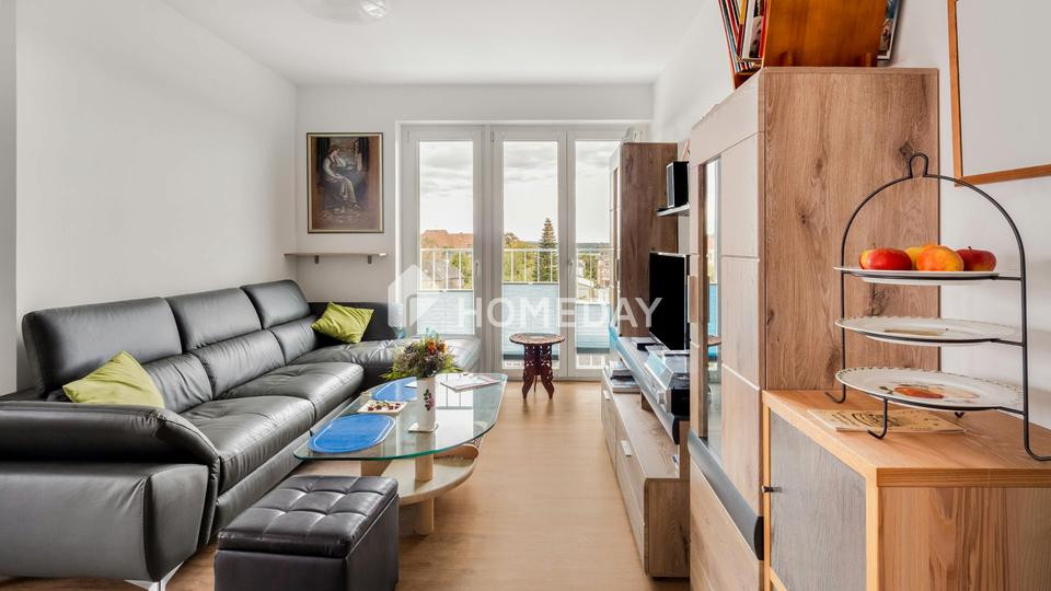 Exklusive Dachgeschosswohnung mit 38qm Sonnenterrasse und unverbaubarer Fernsicht im Lutherquartier – Bild 4