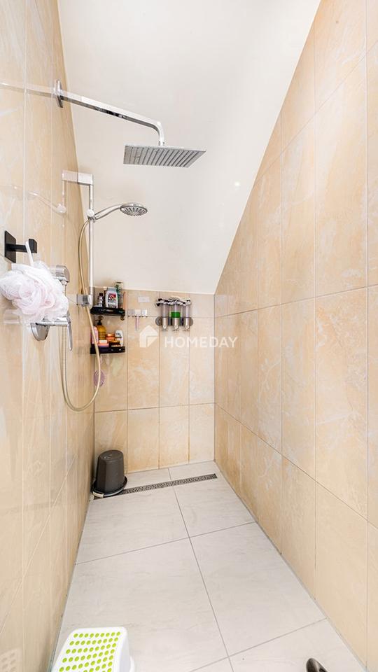 Begehrte Höhenlage „Am Galgenberg“: modernes ZFH mit hochwertiger Ausstattung, Garage und Terrasse – Bild 16