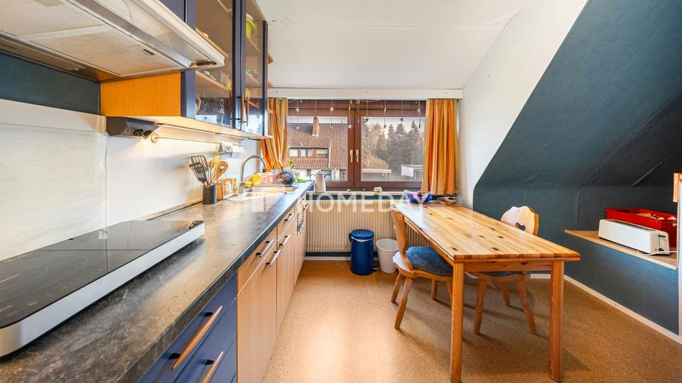 DHH zum Sanieren & Wohlfühlen | Garage, großer Garten, neue Elektrik und jede Menge Platz für Ideen – Bild 9