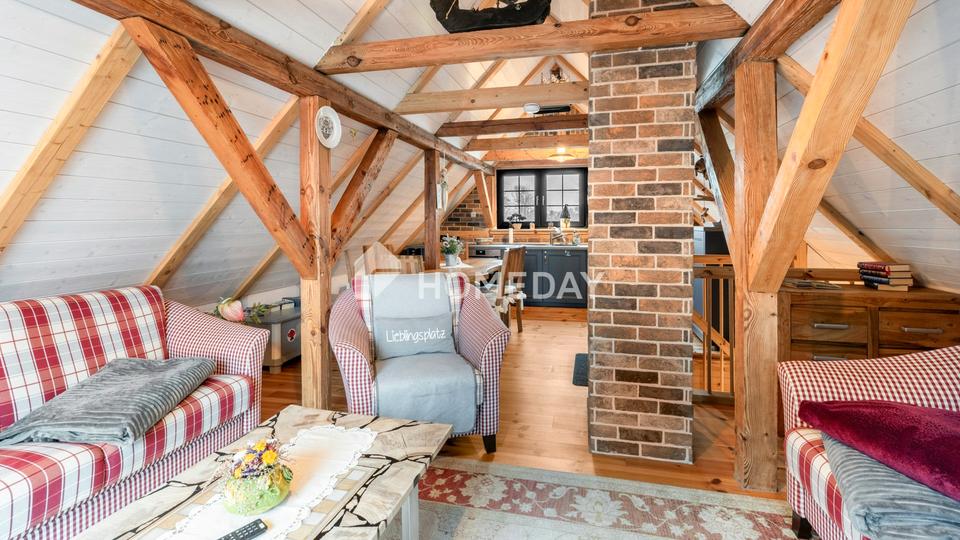 Wohnen auf zwei Ebenen – Einfamilienhaus mit Balkon, Terrasse und Garten – Bild 7