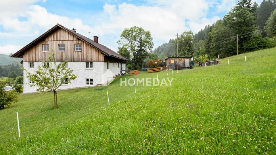 Lichtdurchflutete Vier-Zimmer-Wohnung mit ländlichem Flair und Weitblick – Bild 14