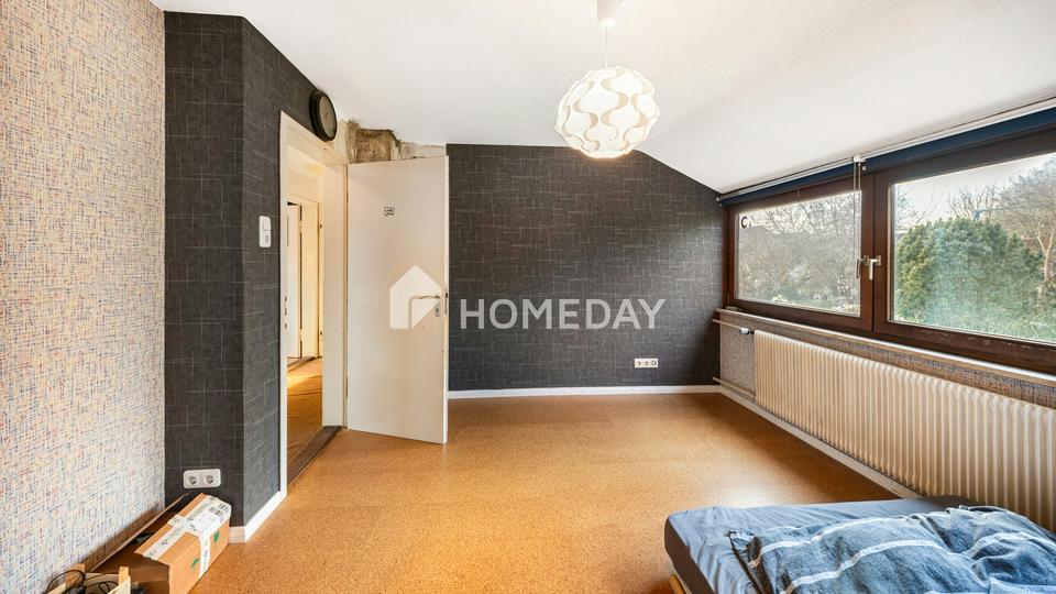 DHH zum Sanieren & Wohlfühlen | Garage, großer Garten, neue Elektrik und jede Menge Platz für Ideen – Bild 19