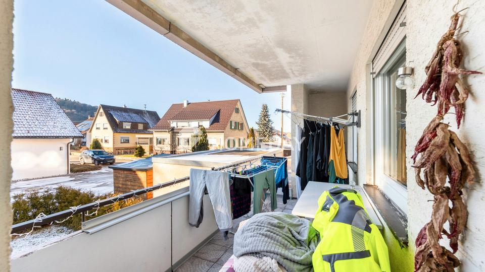 Vermietete 4-Zimmer-Erdgeschosswohnung mit zwei Balkonen und Stellplatz – Bild 16