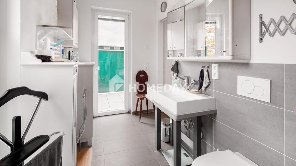 Exklusive Dachgeschosswohnung mit 38qm Sonnenterrasse und unverbaubarer Fernsicht im Lutherquartier – Bild 11