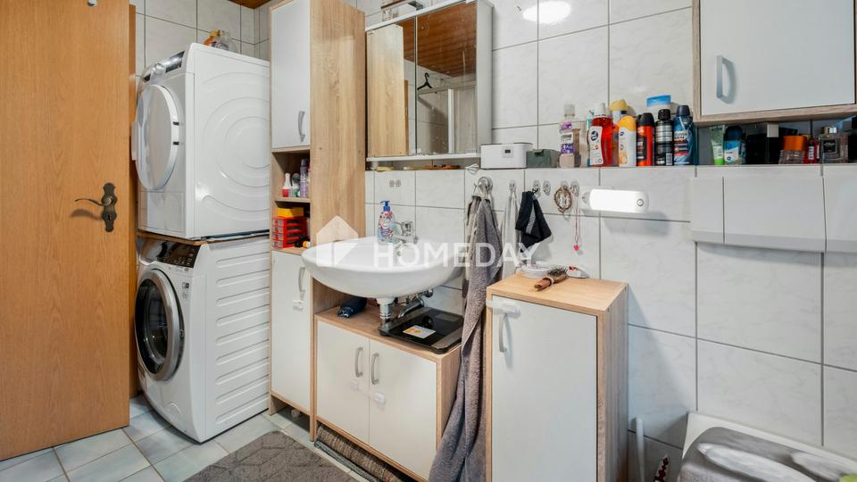 Lichtdurchflutete Vier-Zimmer-Wohnung mit ländlichem Flair und Weitblick – Bild 8