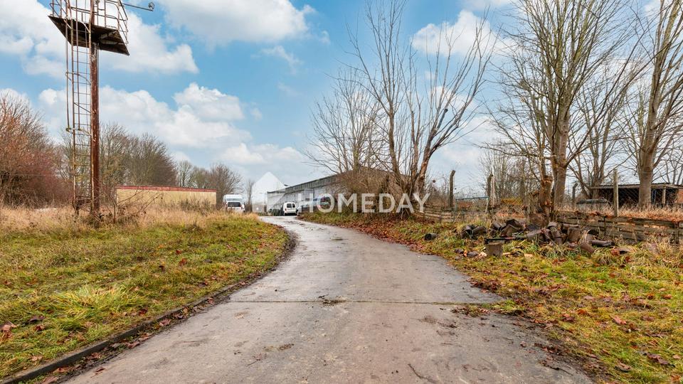 Großflächiges Grundstück mit Seezugang, Bestandsgebäuden und hohem Entwicklungspotenzial – Bild 8