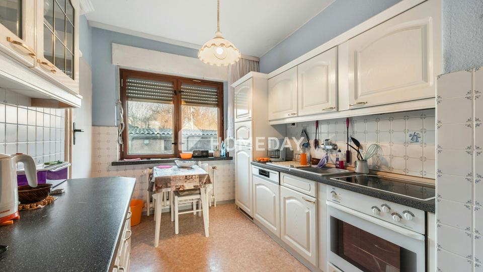 Freistehendes EFH mit Doppelgarage, Nebengebäude & viel Potenzial in Burg – Bild 13