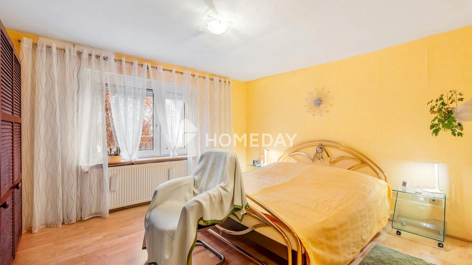 Ruhig gelegenes, vielseitig nutzbares Wohnhaus mit Garten, Pavillon und Stellplatz in Weckesheim – Bild 13