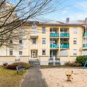 Kernsaniert & bezugsfrei: 1-Zimmer-Wohnung mit Terrasse und TG-Stellplatz