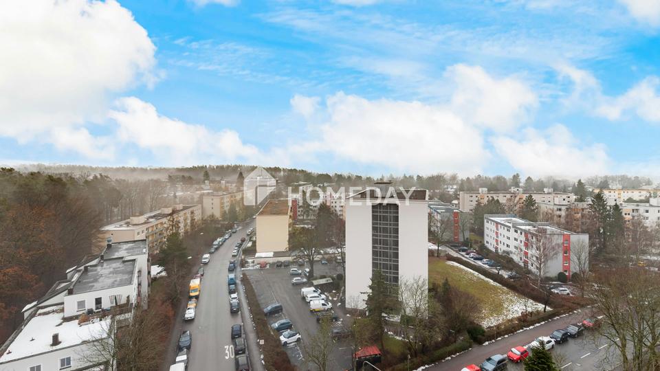 Weitblick über die Stadt: Lichtdurchflutete 3-Zimmer-Wohnung in der 10. Etage – Bild 4