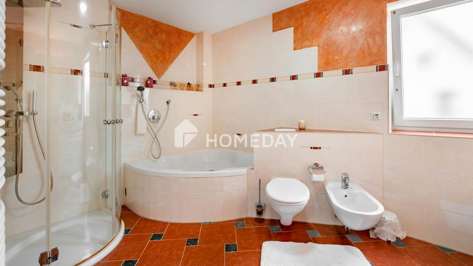 Zwei Häuser, vier Wohneinheiten – durchdacht, großzügig und lukrativ – Bild 14