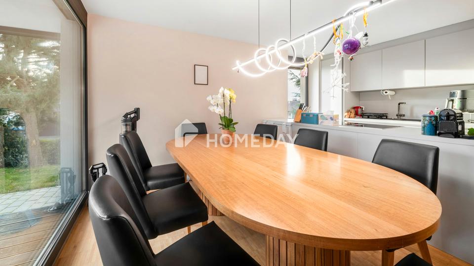 Ein Architektenhaus, das Erwartungen erfüllt: EFH mit 6 Zimmern, Garage, Wärmepumpe & PV-Anlage – Bild 9