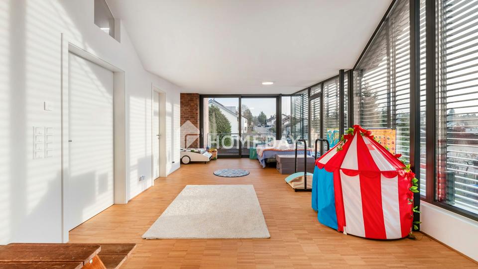 Ein Architektenhaus, das Erwartungen erfüllt: EFH mit 6 Zimmern, Garage, Wärmepumpe & PV-Anlage – Bild 13