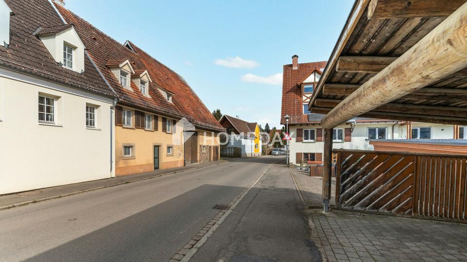 Charmantes Grundstück mit Potenzial – ländliche Idylle in Hanglage – Bild 6