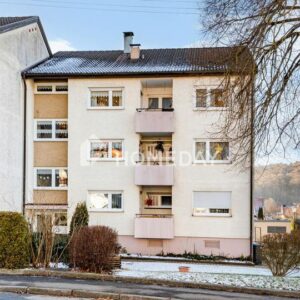 Vermietete 4-Zimmer-Erdgeschosswohnung mit zwei Balkonen und Stellplatz