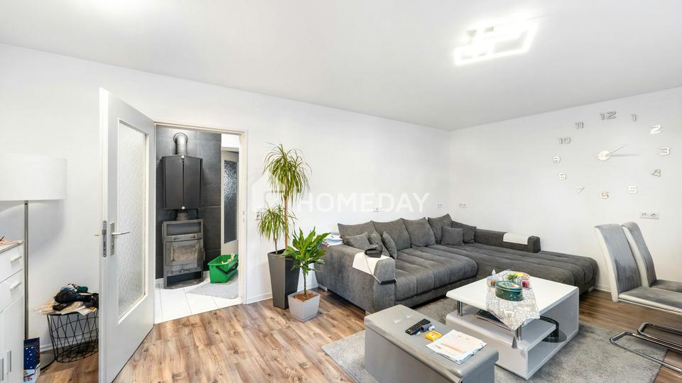 Vermietete 4-Zimmer-Erdgeschosswohnung mit zwei Balkonen und Stellplatz – Bild 3