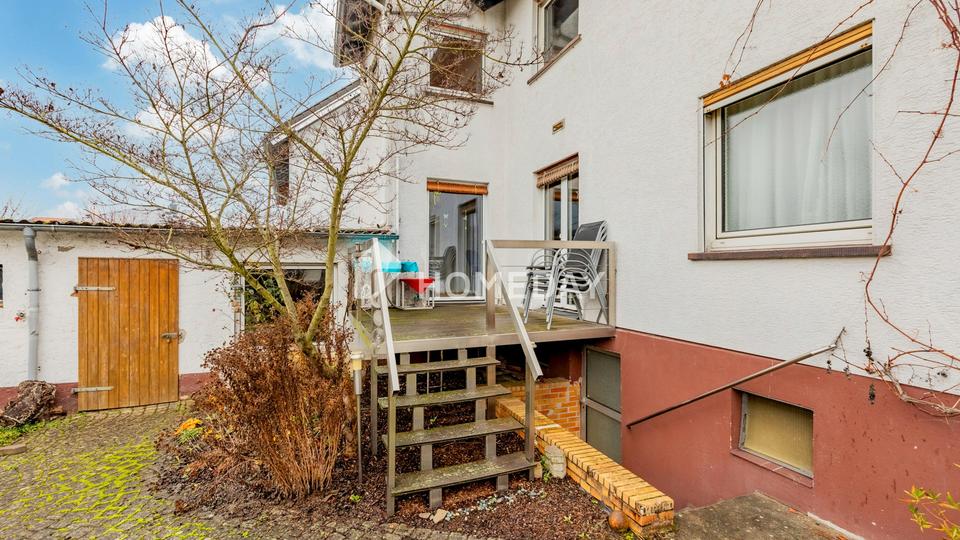 Ruhig gelegenes, vielseitig nutzbares Wohnhaus mit Garten, Pavillon und Stellplatz in Weckesheim – Bild 6