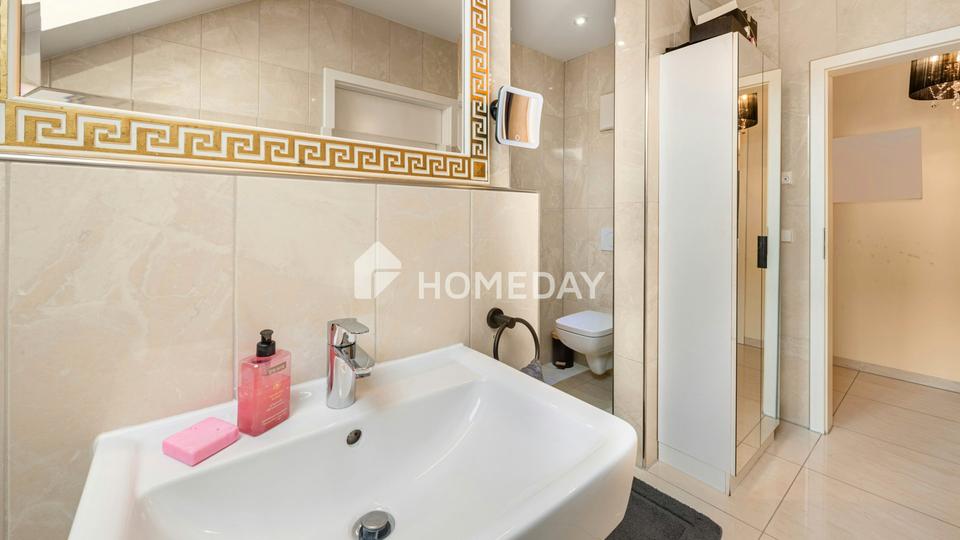 Begehrte Höhenlage „Am Galgenberg“: modernes ZFH mit hochwertiger Ausstattung, Garage und Terrasse – Bild 15