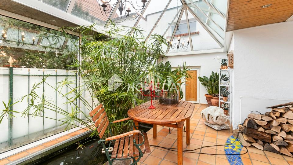 Liebhaberobjekt mit mediterraner Seele – Wohnen als Kunstform – Bild 23