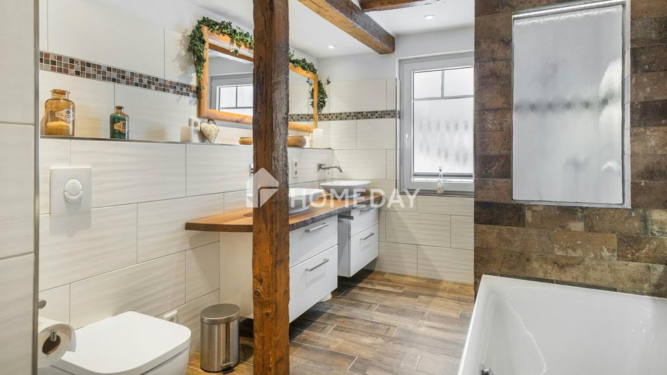 Fachwerkjuwel: Stilvoll saniert und sofort bezugsbereit – Bild 2