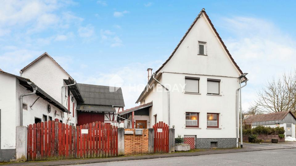 Einfamilienhaus mit Scheune und Nebengebäuden in ruhiger Lage – Bild 3