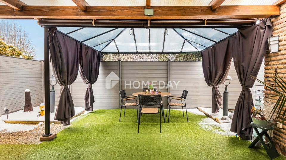 Neuwertige Doppelhaushälfte mit hochwertiger Ausstattung und Garten – Bild 6