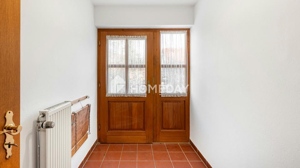 Raum für Generationen – Großzügige Doppelhaushälfte mit beheizten Pool, Kamin & Gartenparadies – Bild 13