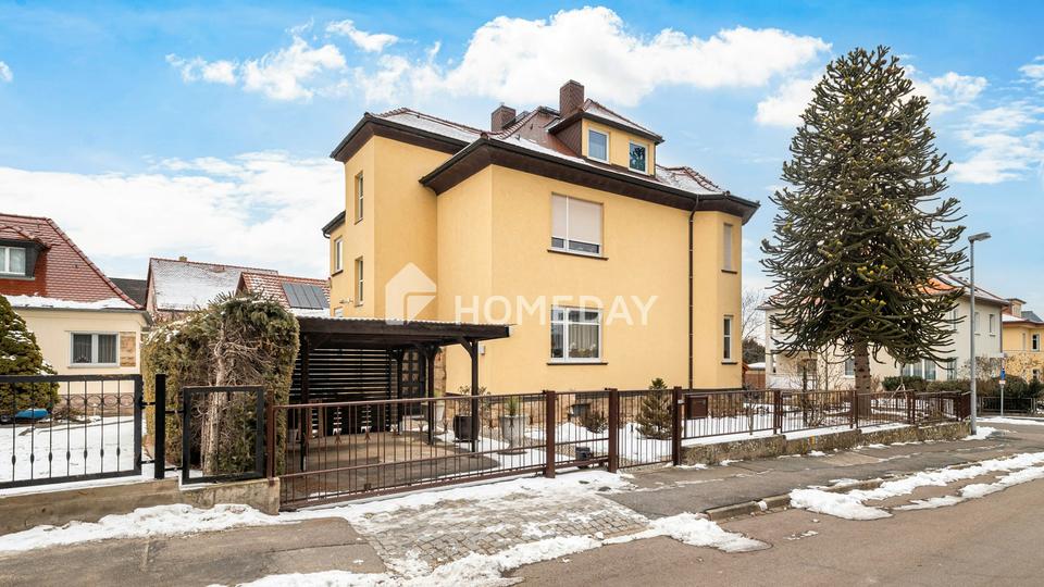 Stilvolles Zweifamilienhaus mit Vollkeller, Gartenidylle und vielseitigen Nutzungsmöglichkeiten