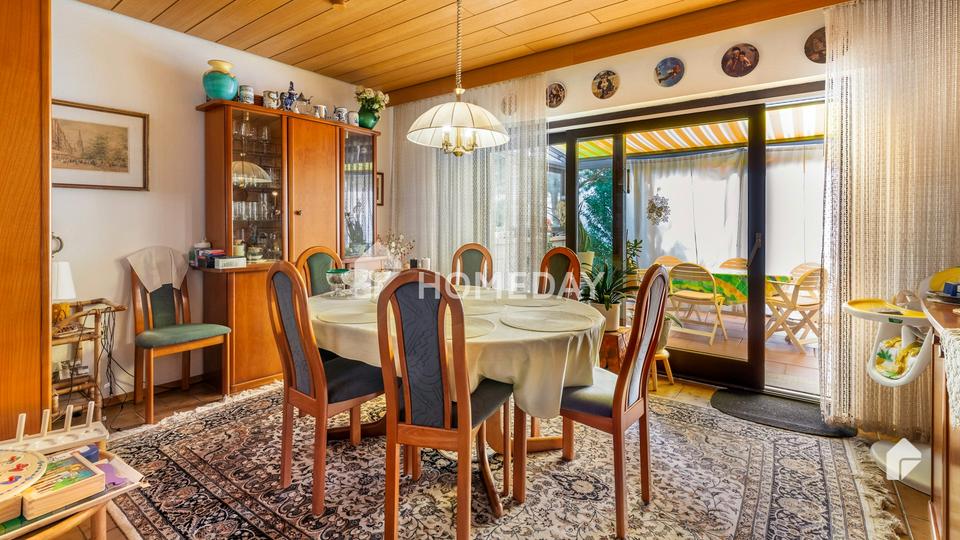 Familienfreundliches großes EFH mit ELW, großem Grundstück, Terrasse, Loggia, Balkon und Kamin – Bild 18